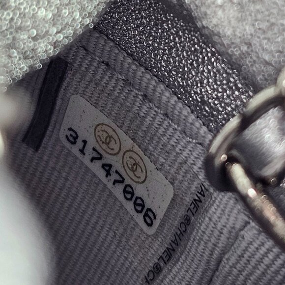 CHANEL Mini Shoulder Quilted Chain Bag Bucket Square *FULL SET Box Dust Bag Tags - Picture 12 of 12